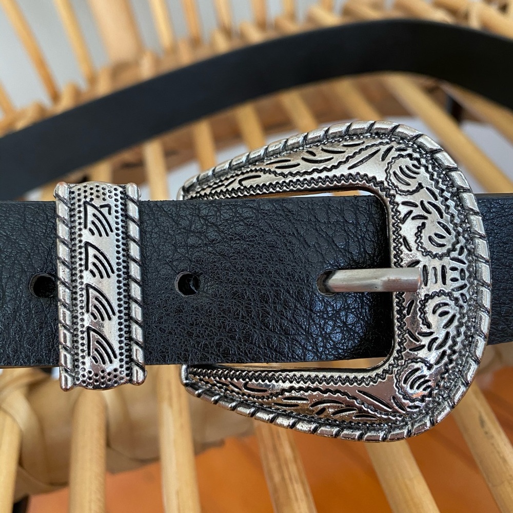 WESTERN BELT - Picture 3 of 4